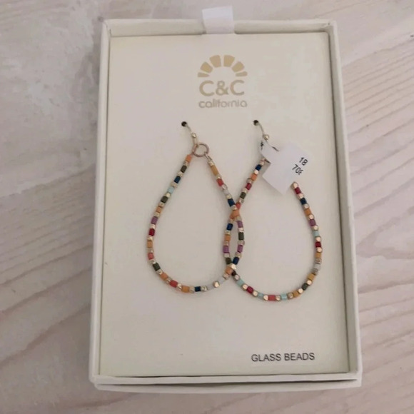 Free with purchase Pre loved Earrings - Picture 7 of 13